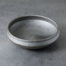 Load image into Gallery viewer, Minoyaki Series Round Ikebana Flower Vase - Sumi