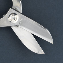 Laden Sie das Bild in den Galerie-Viewer, Stainless Yasugi Steel Koryu Ikebana Scissors 6.5"(165mm) - Wazakura Japan