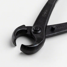 將圖片載入圖庫檢視器 Hand Forged Knob Bonsai Branch Cutter 8-1/4"(210mm) - Wazakura Japan
