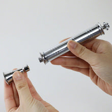 Laden Sie das Bild in den Galerie-Viewer, Ikebana Water Sprayer and Injection Pump 6.4"(162mm) - Wazakura Japan
