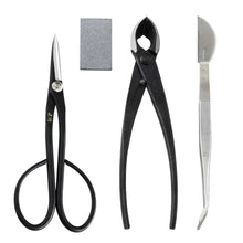 將圖片載入圖庫檢視器 4PCS Japanese Bonsai Essential Kit [ Yasugi Steel Satsuki Scissors + Concave Cutter + Tweezers + Sap Eraser ] - Wazakura Japan

