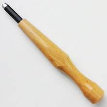 Laden Sie das Bild in den Galerie-Viewer, Round Gouge Carving Chisel - Wazakura Japan
