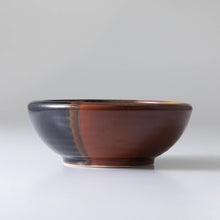 Load image into Gallery viewer, [ Minoyaki Series ] Small Ikebana Vase Round 5"(128mm) Black and Brick Red - Wazakura Japan
