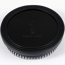 Load image into Gallery viewer, bas of the Black kenzan wit rubber gasket showing wazakura logo 
