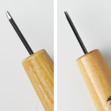 Laden Sie das Bild in den Galerie-Viewer, Round Gouge Carving Chisel - Wazakura Japan
