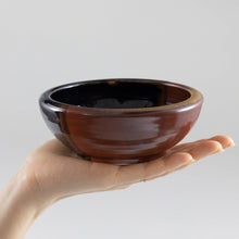 Load image into Gallery viewer, 2PCS Japanese Ikebana Essential Tool Set [ Brass Kenzan + Black &amp; Brick Red Vase ] - Wazakura Japan
