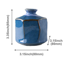 Laden Sie das Bild in den Galerie-Viewer, [Minoyaki Series] Small Ikebana Vase Hexagon Shaped Blue - Wazakura Japan

