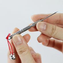 Laden Sie das Bild in den Galerie-Viewer, 2-in-1 Kenzan Needle Cleaning and Straightener - Wazakura Japan
