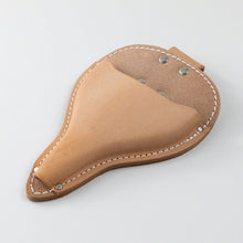 將圖片載入圖庫檢視器 Beige Leather Holster on a white background
