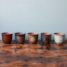 Load image into Gallery viewer, [ Banko Series ] Small Rounded Bonsai Pot 4.3" (110mm) Red Clay - Wazakura Japan
